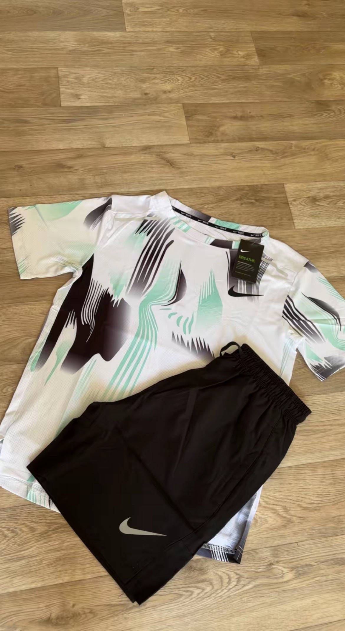 Ensemble Nike